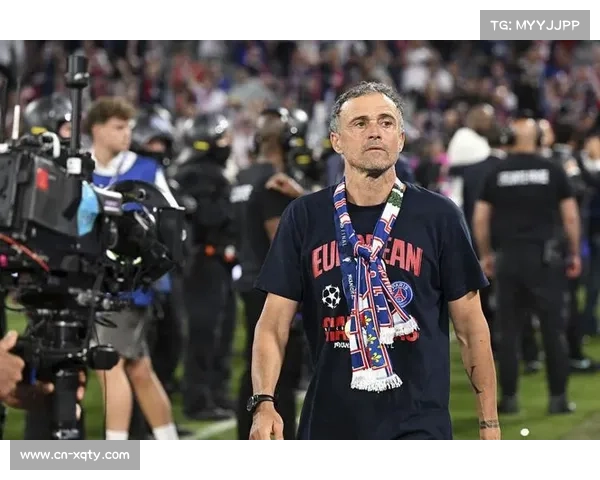 大巴黎主帅恩里克谈六冠王:2025年难忘,目标继续为球迷带来快乐 大巴黎主帅恩里克谈六冠王:2025年难忘,目标继续为球迷带来快乐